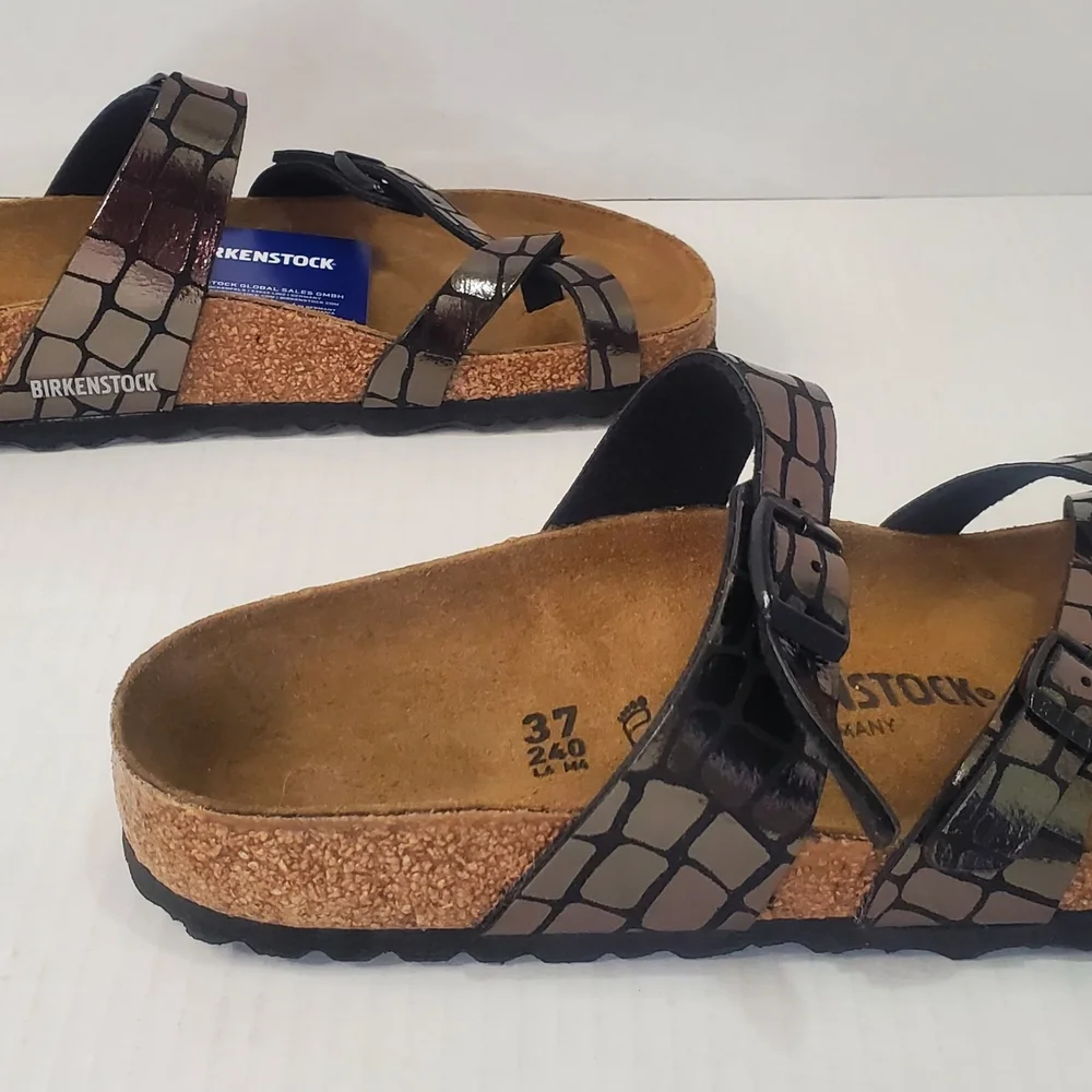 Birkenstock Metallic Sandals - Picture 4 of 10